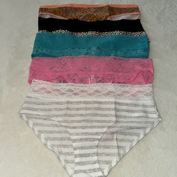 Victoria’s Secret Lot of 5 Panties Size L - Picture 1 of 12